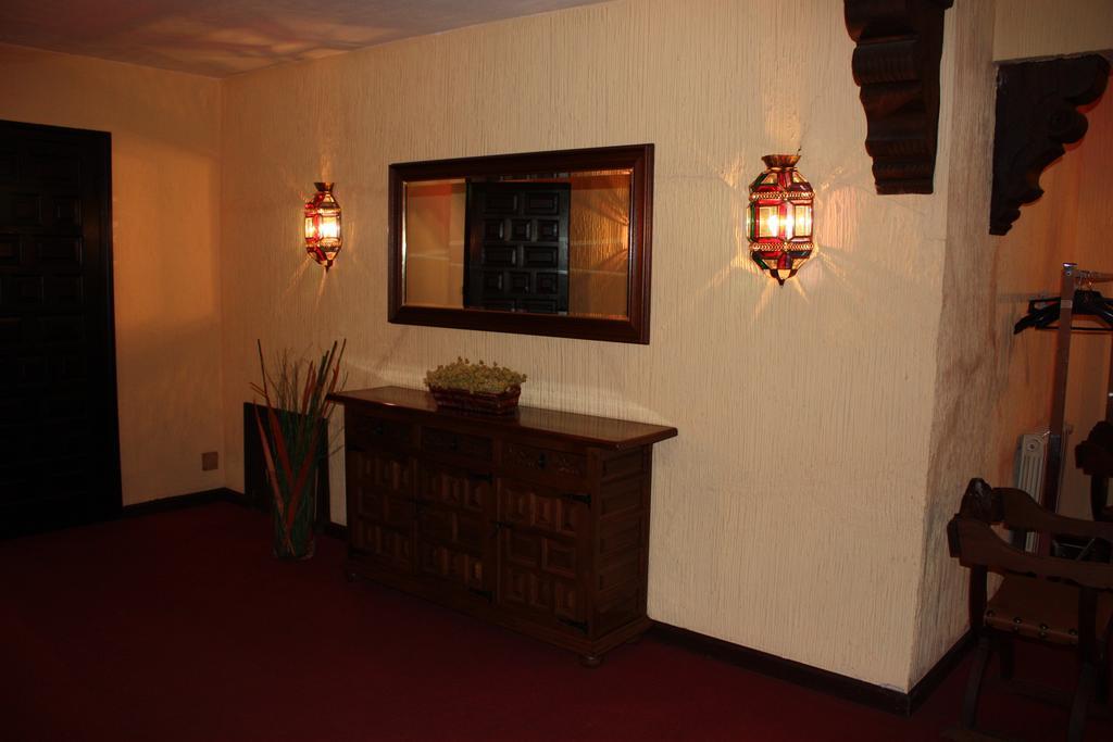 Hotel Restaurante Astorga Pradorrey Buitenkant foto