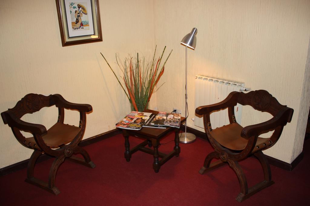 Hotel Restaurante Astorga Pradorrey Buitenkant foto